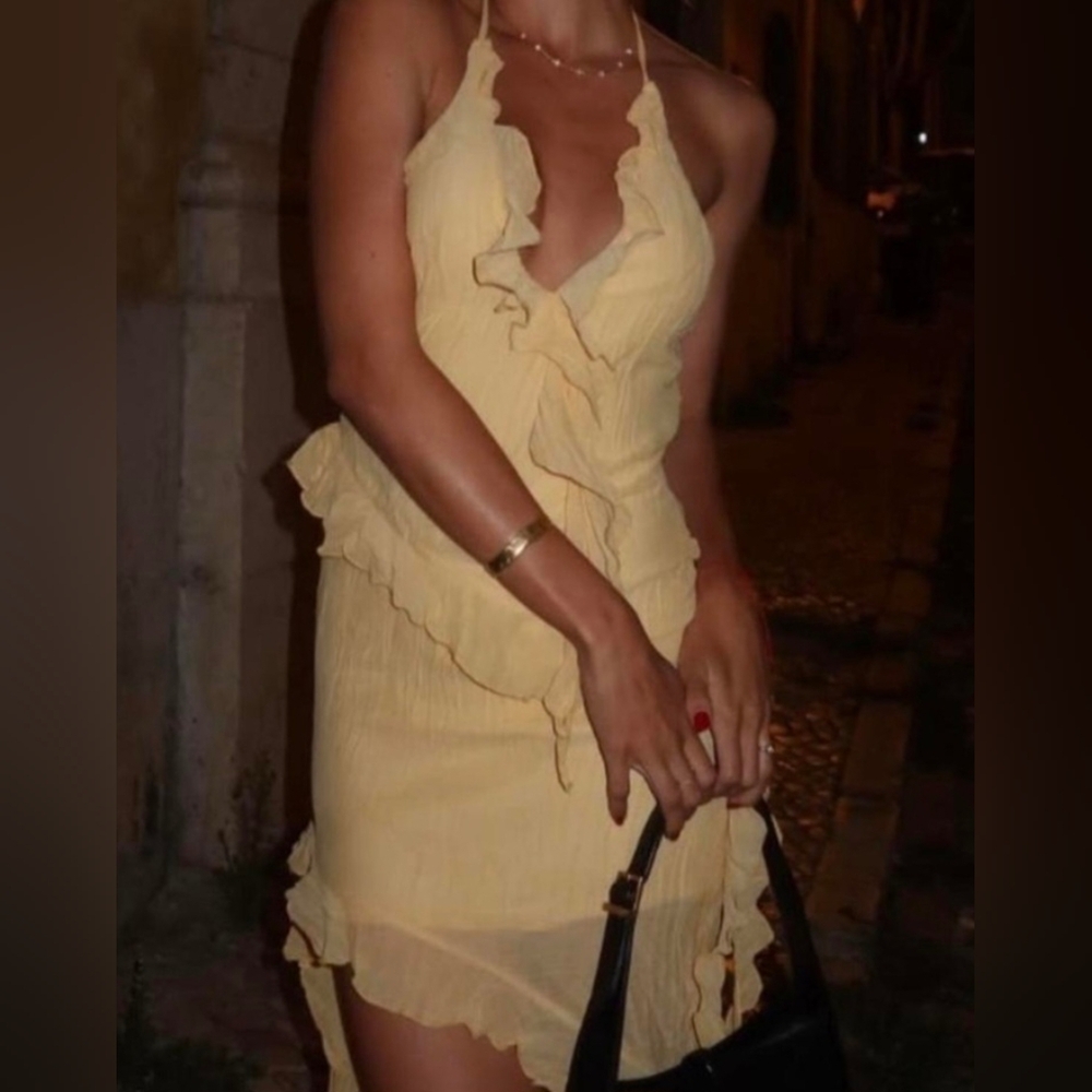 Elegant Pastel Yellow Ruffle Dress Nwot